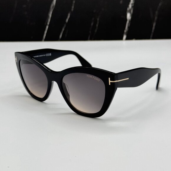 NEW TOM FORD TF940 01B WOMEN CAT EYE SUNGLASSES TOM FORD CARA FT0940/S - Picture 5 of 11